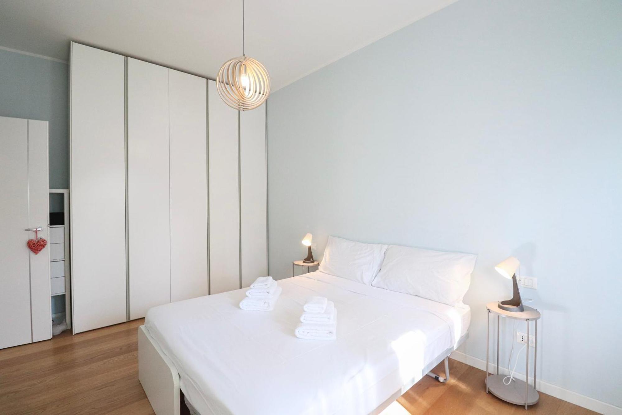 Stazione 5min- Moderno Ed Elegante Apartment Rom
